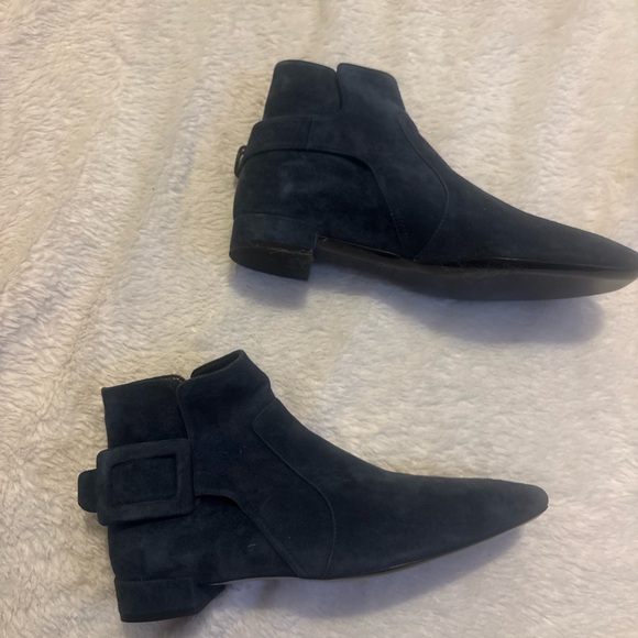 Roger Vivier Shoes - Roger Vivier Navy Suede Ankle Boots